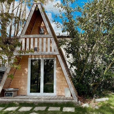 Le Chalet Tipi Avec Jacuzzi Et Jardin Troyes Exterior foto